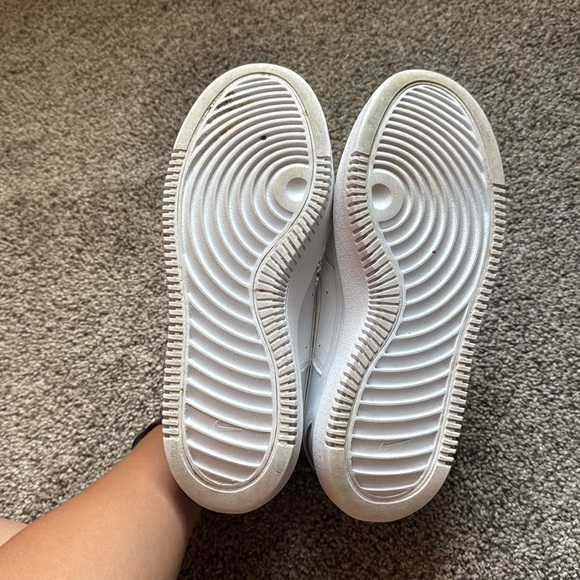 Nike’s - Picture 7 of 8